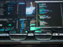 Frameworks- Laravel vs. CodeIgniter